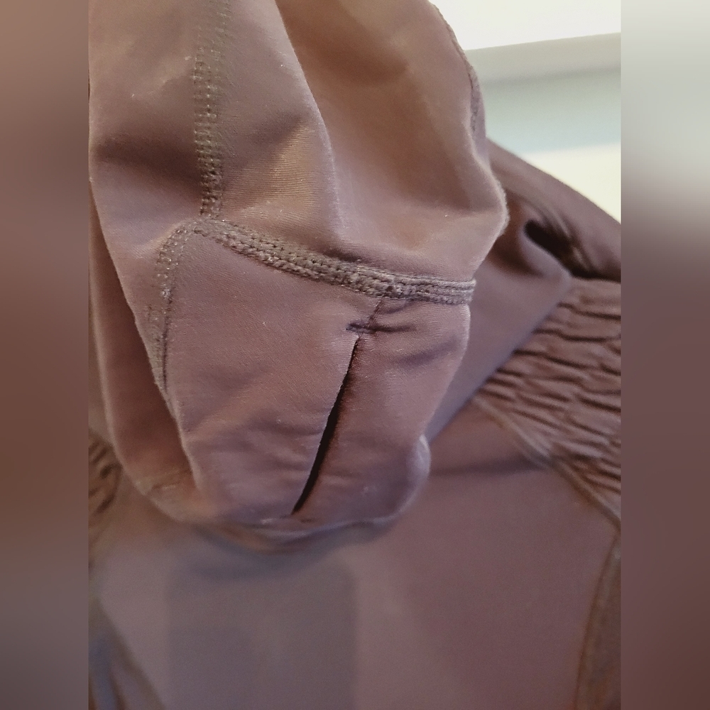 NWOT Lululemon Cross Train Long Sleeve Top (Black) - Picture 12 of 13